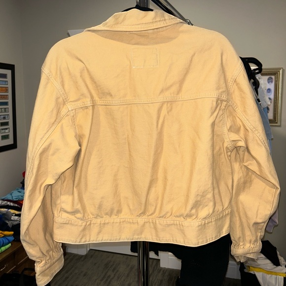 Abercrombie and Fitch khaki cropped jacket - Picture 2 of 2